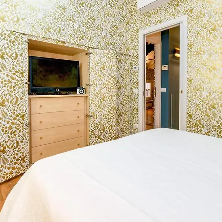 Glow - By Myhomeincomo * Como