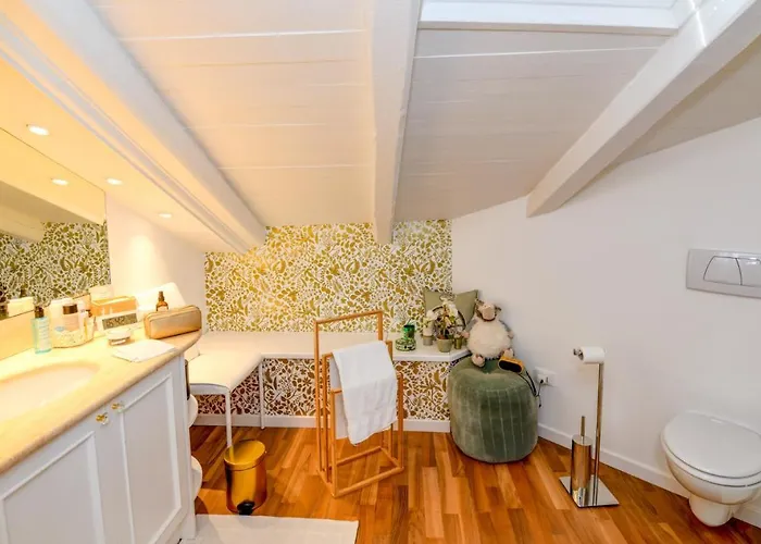 Glow - By Myhomeincomo *