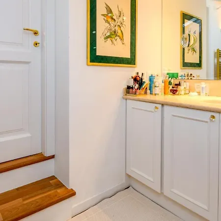 Glow - By Myhomeincomo 科莫