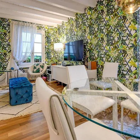 Glow - By Myhomeincomo * كومو